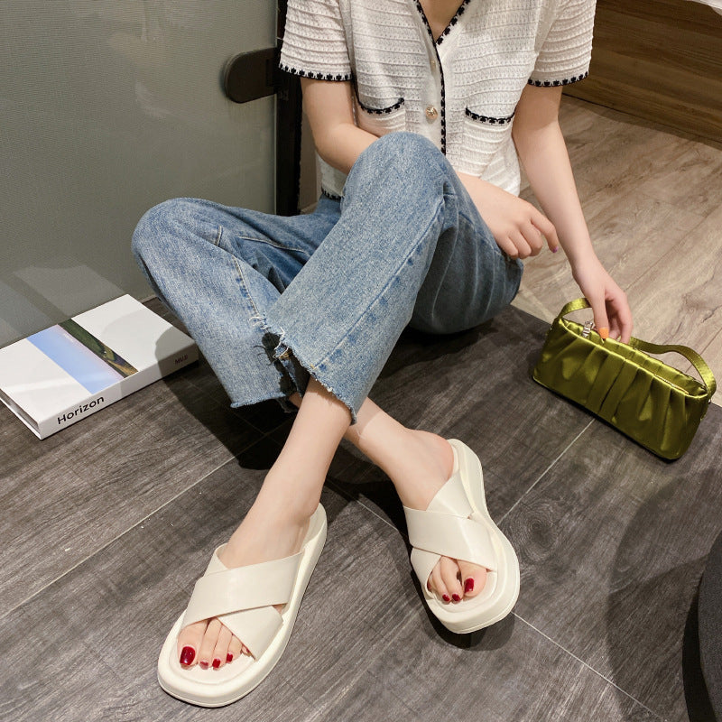 New Korean Style Round Head Casual Word With Crossed Sponge Cake