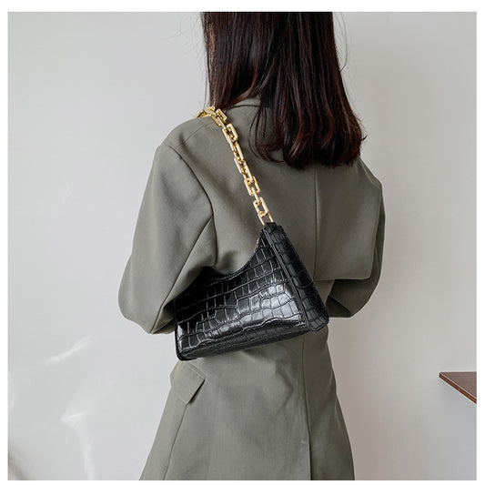 Textured Chain Shoulder Western Style Messenger Small Bag