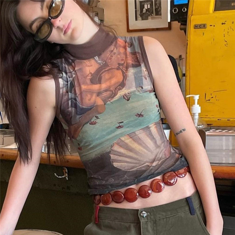 Afslappet vintage cropped tanktop med rullekrave og abstrakt print