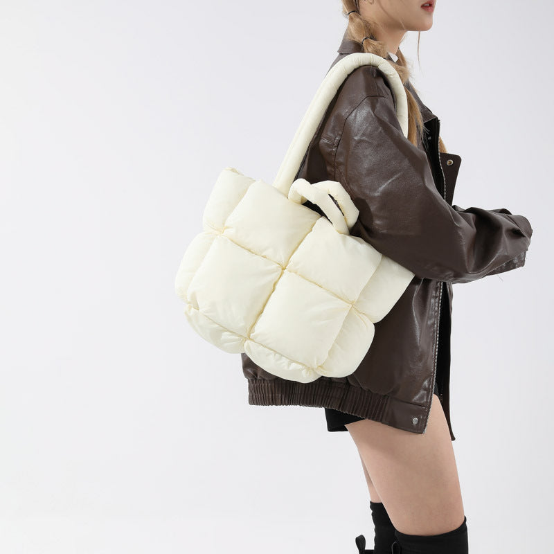 Large Capacity Soft High-grade Cotton-filled Western Style All-matching Underarm Shoulder Bag