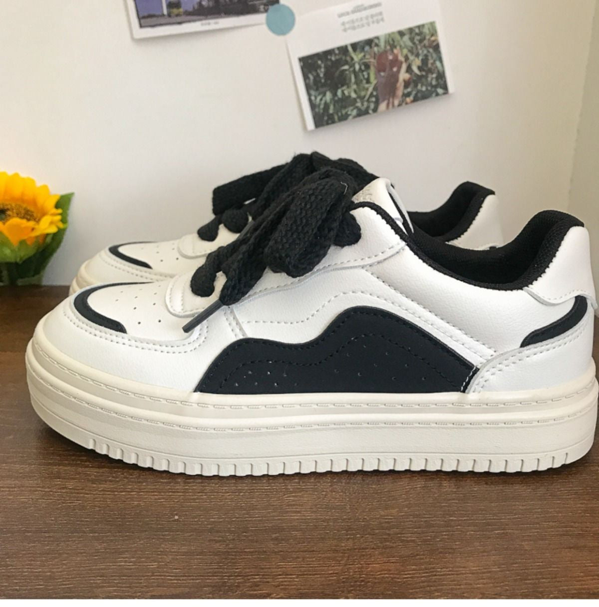 Women's Thick Bottom Height Increasing Breathable White Casual Shoes