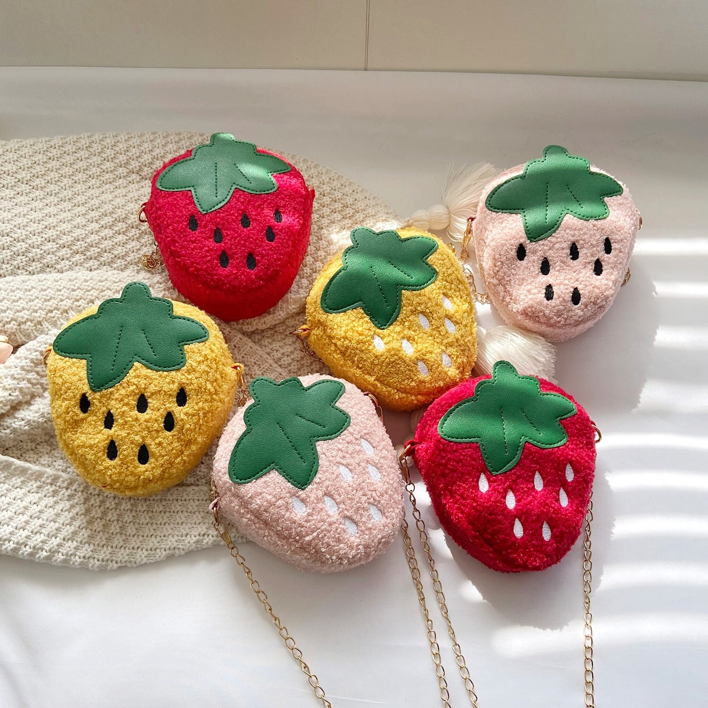 Creative Fruit Children's Crossbody Lamb Wool Strawberry Bag