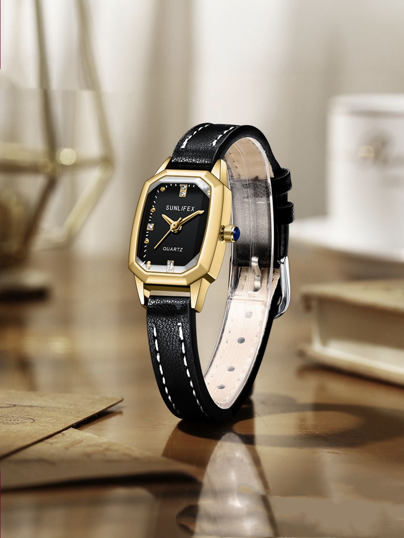 Versatile Watch For Everyday Wear And Commuting