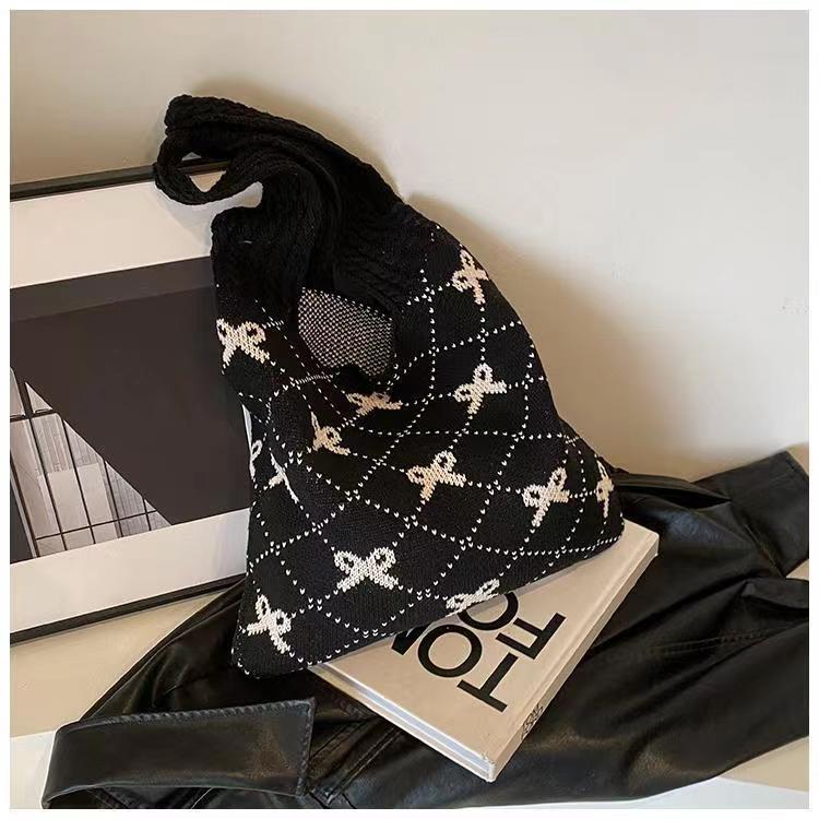 Bow High Sense Light Luxury Minority Shoulder Bag Casual Knitted Woven Bag