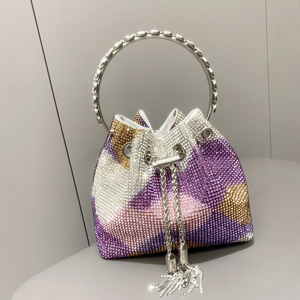 Taske med diamanter, håndtag og skulderrem/crossbody-strop