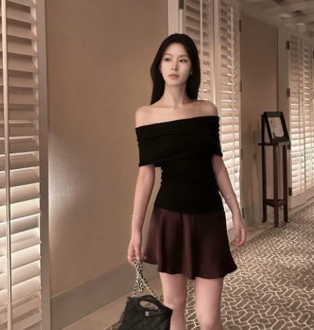 Oblique Cut Satin Crepe Skirt  Acetate