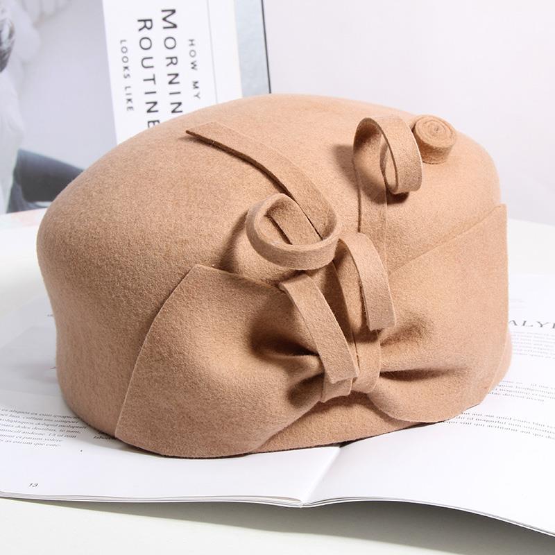 Women's Autumn And Winter Floral Woolen Hat