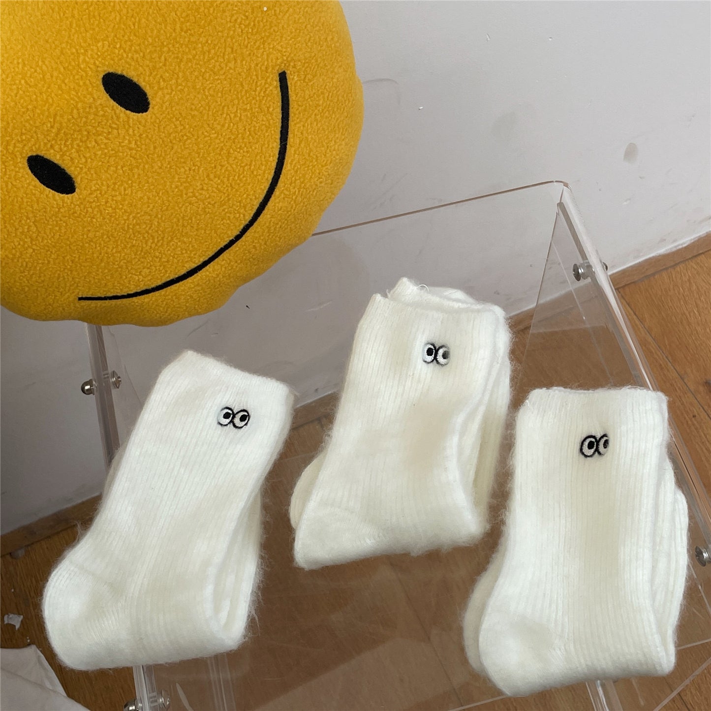 New Plush Cute Japanese Eyes Warm Socks Female
