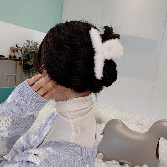 Fashion Lovely Large Sweet Solid Color Plush Hairpin