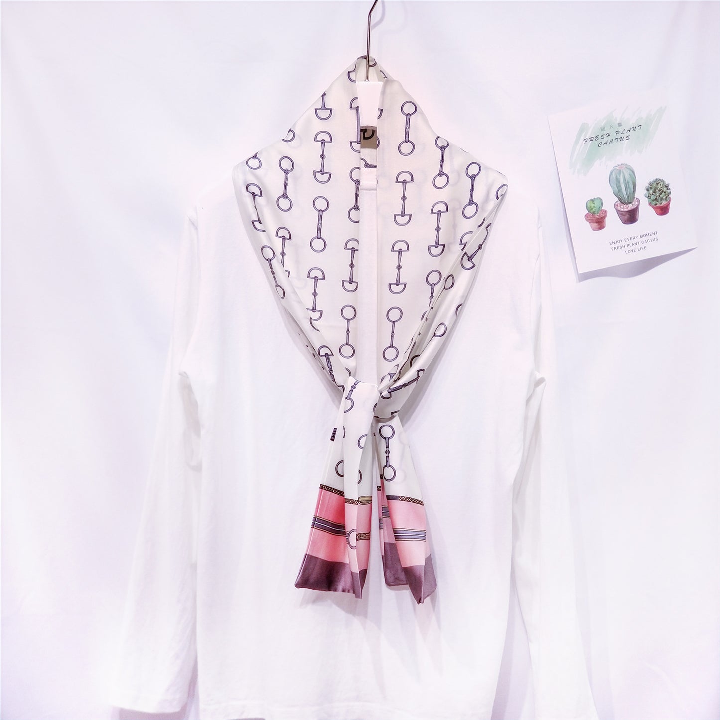 Scarf in spring, summer and autumn