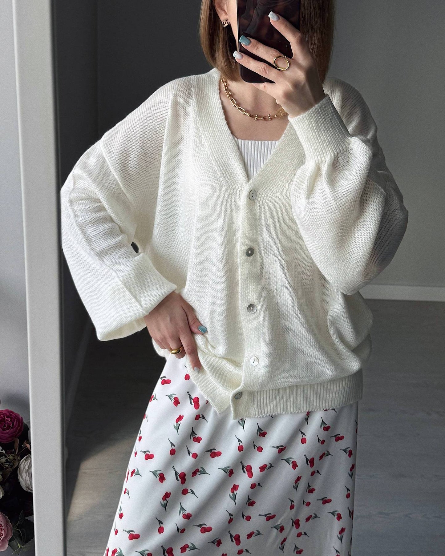 Soft Mohair V-neck Elegant Lazy Style Shell Buckle Lantern Sleeve Sweater
