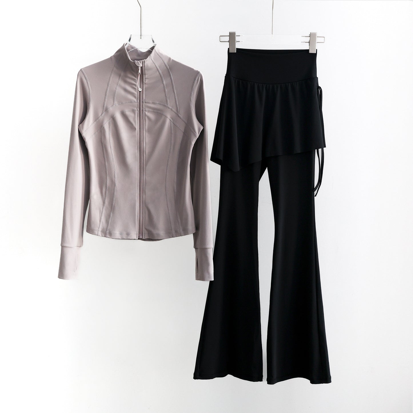 Long-sleeve Running Outfit With Zipperprofessional Gymwear Thats Slimming And Figure-flattering