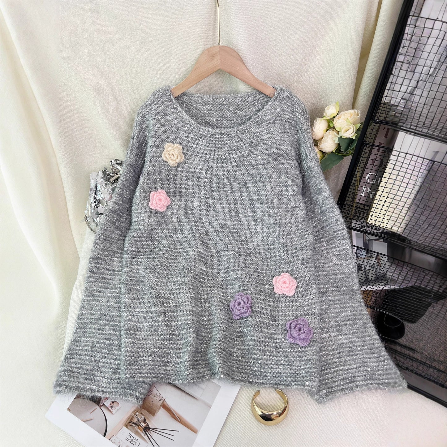 Sequined Knitted Pullover Round Neck Stitching Flower Fashion Sweater