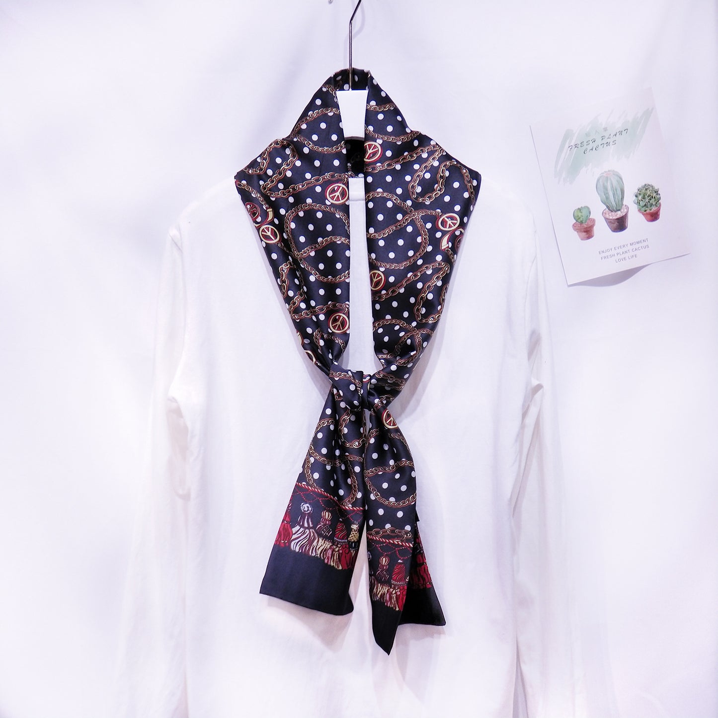 Scarf in spring, summer and autumn