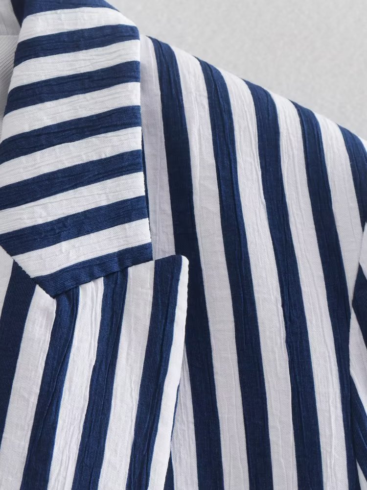 Ladies Lapel Stripe Pocket Trim Jacket