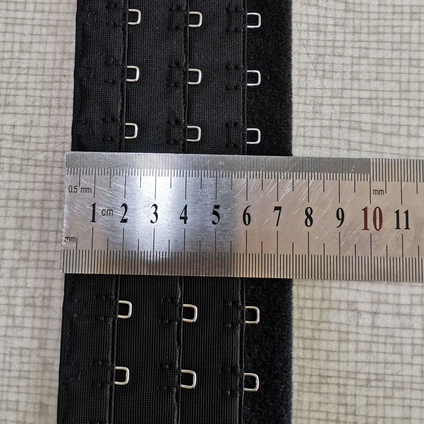 Natural rubber belt