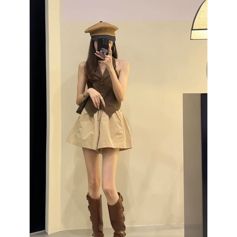 Two-piece Set Blazer-collar Vest Paired With Versatile Casual Wide-leg Shorts