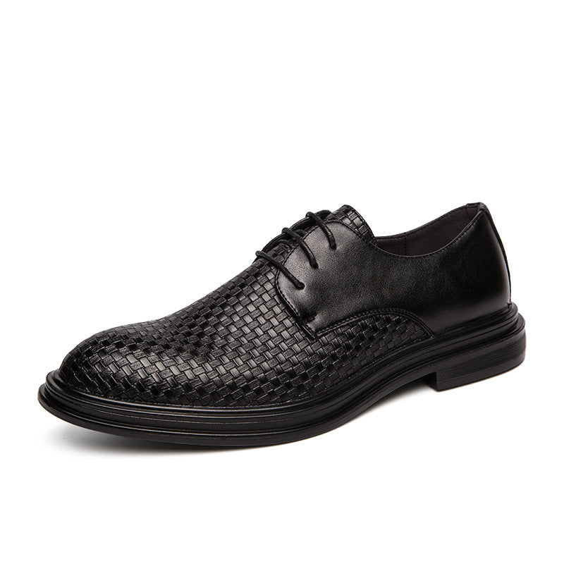 Pointed business shoes
