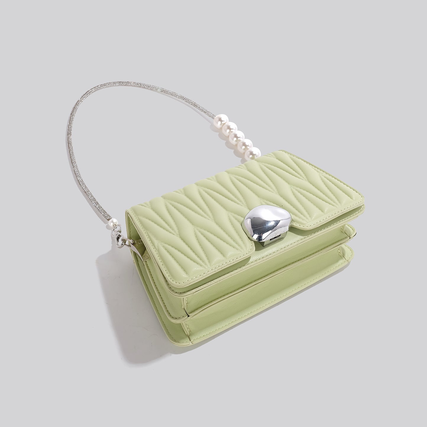Sophisticated Chain Underarm Premium Crossbody Bag