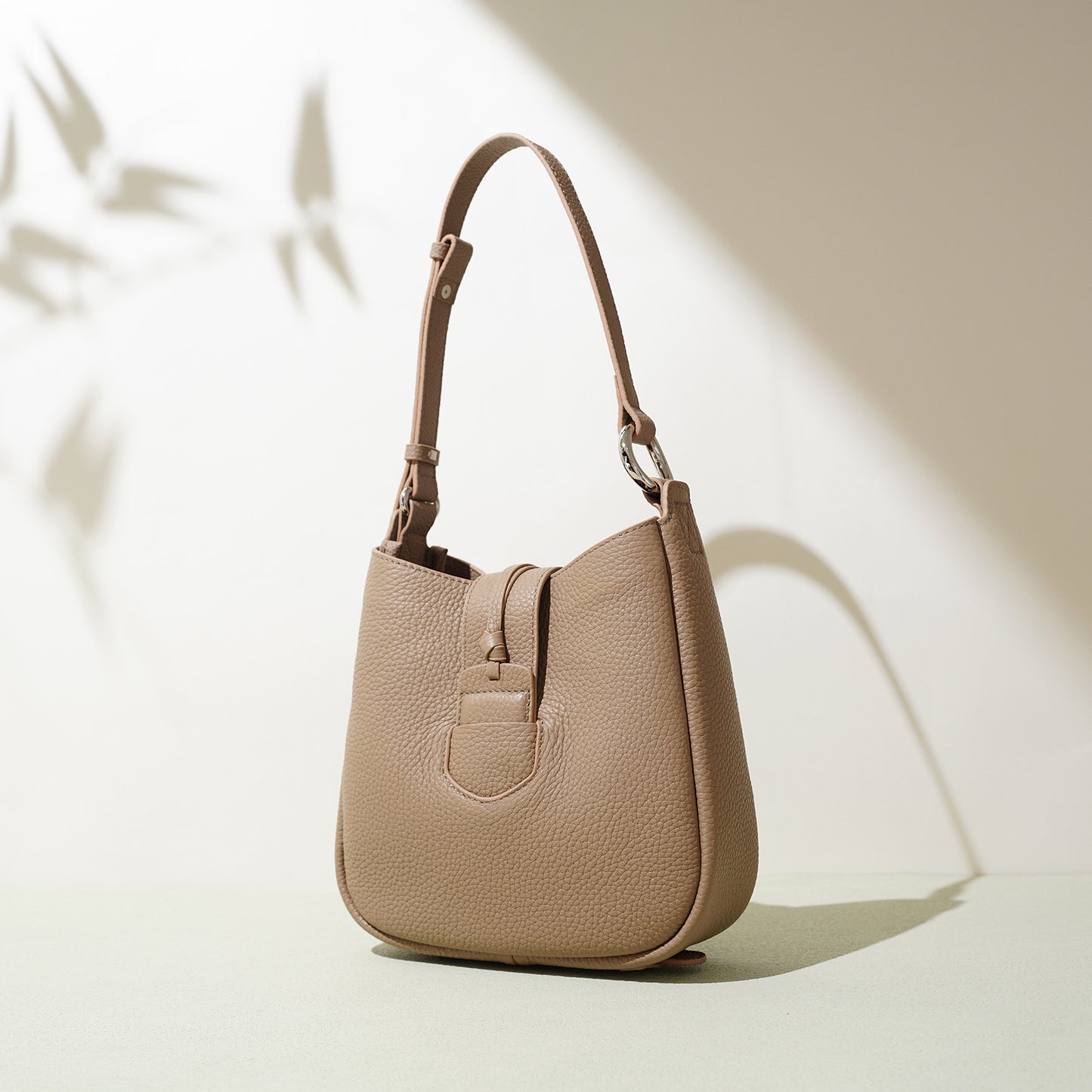 Large Capacity Commuter Soft Leather Handbag Crossbody Bag