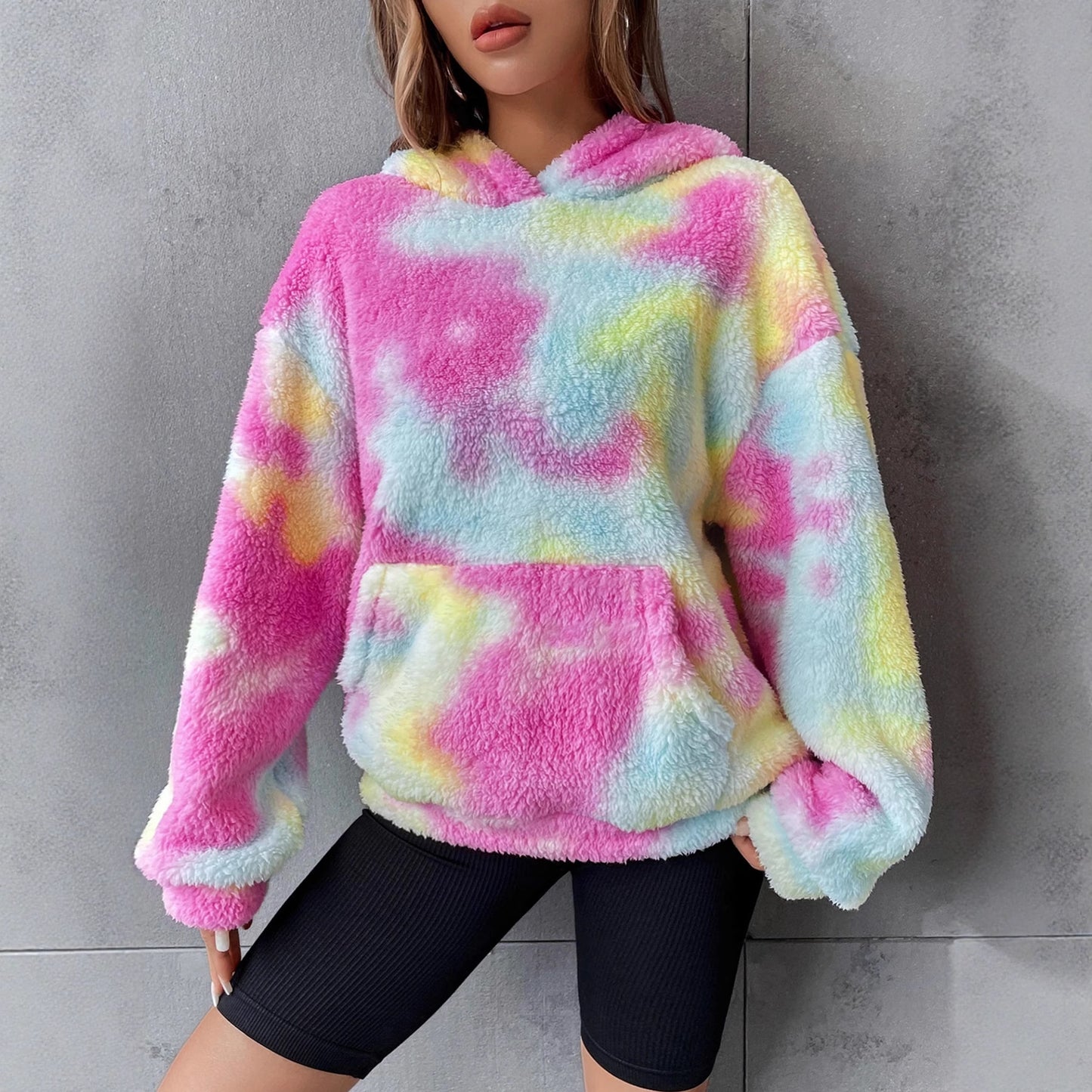 Alsidig tie-dye-farvet hættetrøje med lomme og plysfor