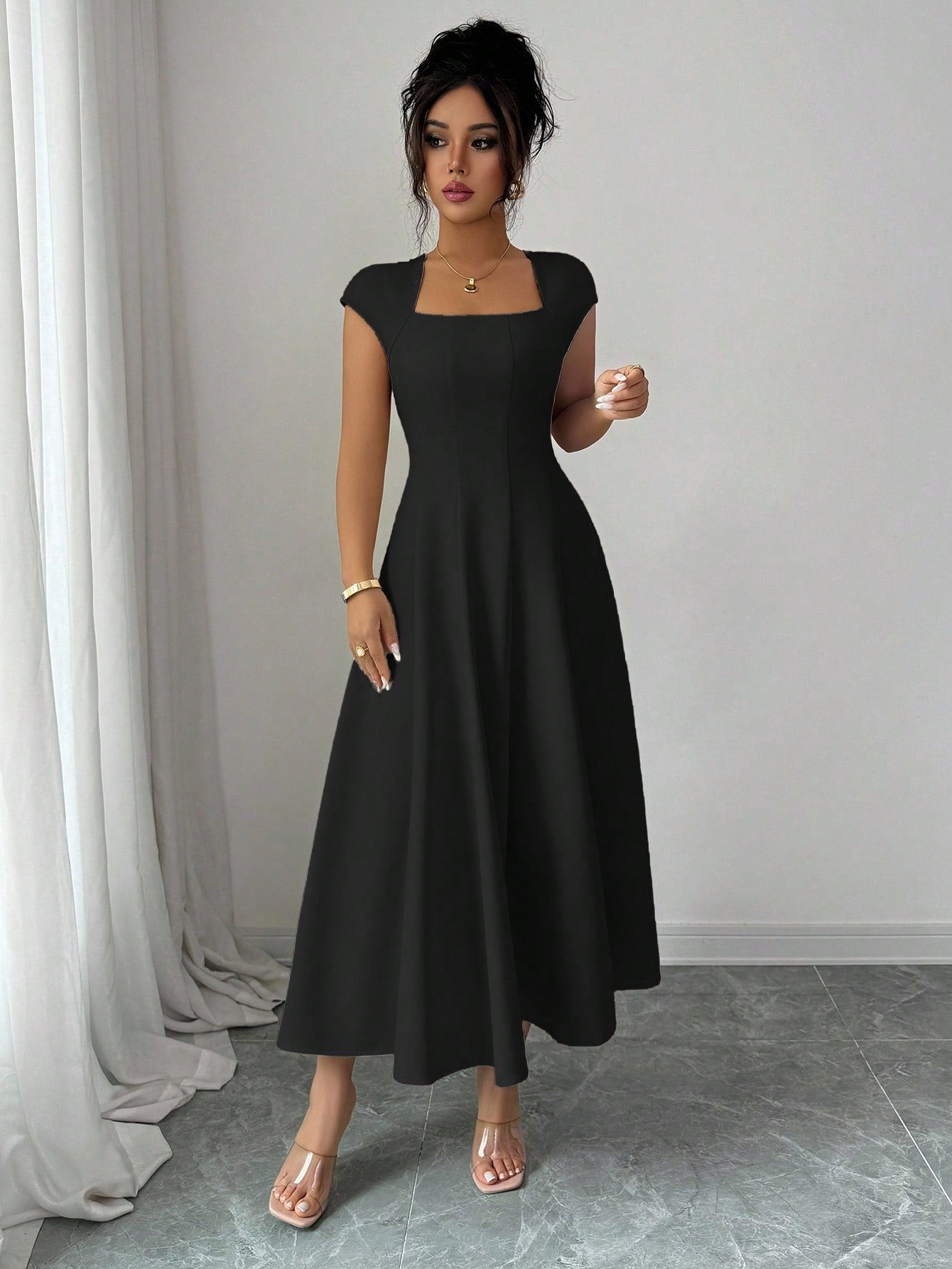 Square-neck Waist-cinched, Flared A-line Midi Dress With Short Sleeves