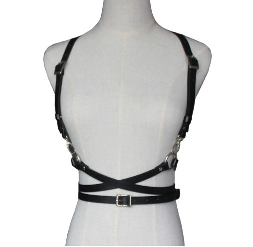 Paired with casual leather waistband straps