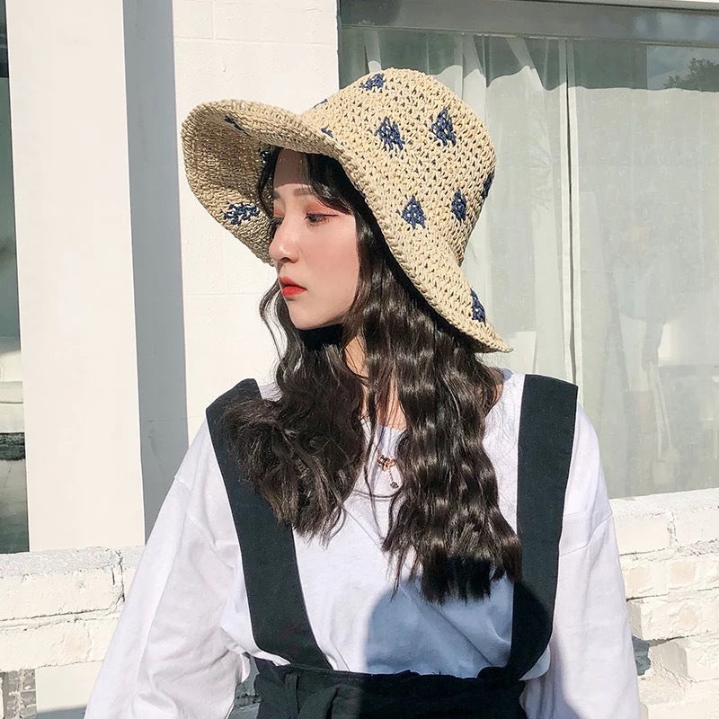 Sunshade Straw Hat Hand Knit Crochet Feather Polka Dot