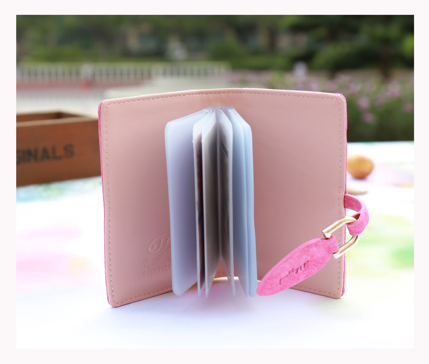 Leaf multi-card small card package