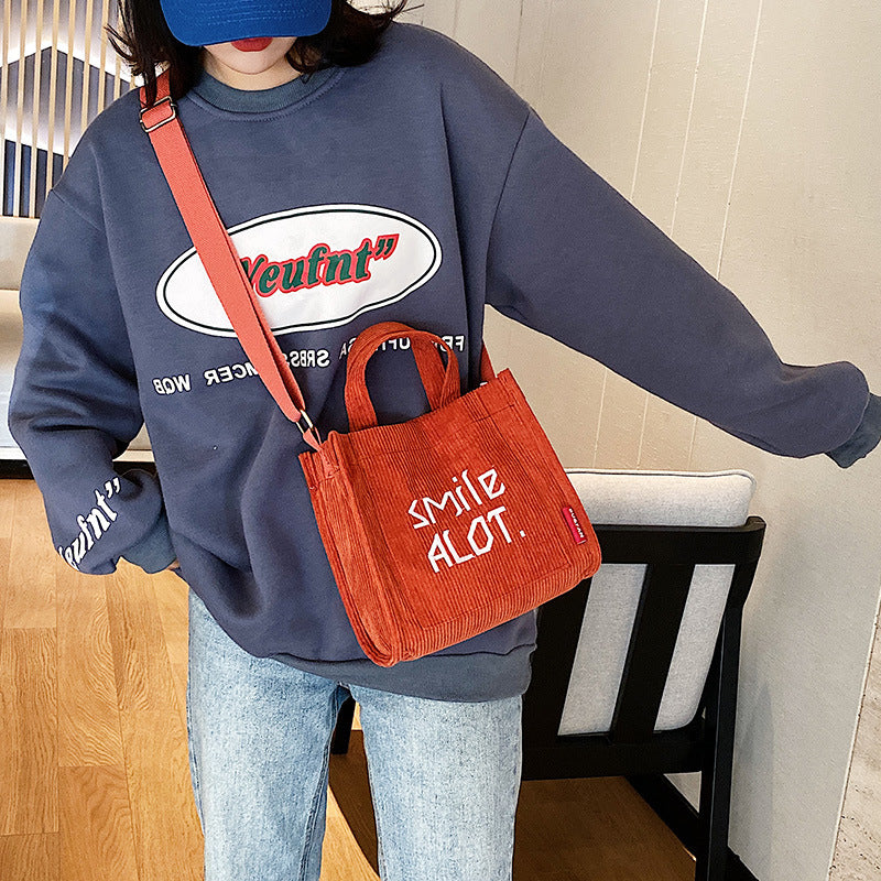 Fashion Casual One-shoulder Forest Literary And Artistic Vintage Messenger Bag