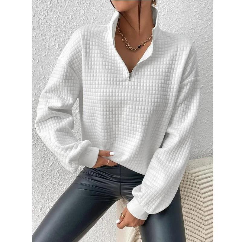 Vaffelstrikket ensfarvet sweater med opretstående krave, lange ærmer og lynlås og patchwork