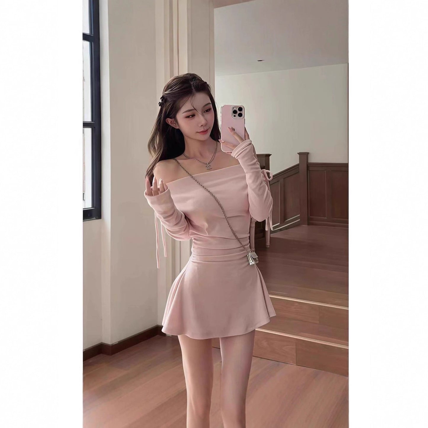 French-style Gentle Vacation Dress Black Velvet Slip Dress With A One-shoulder Neckline