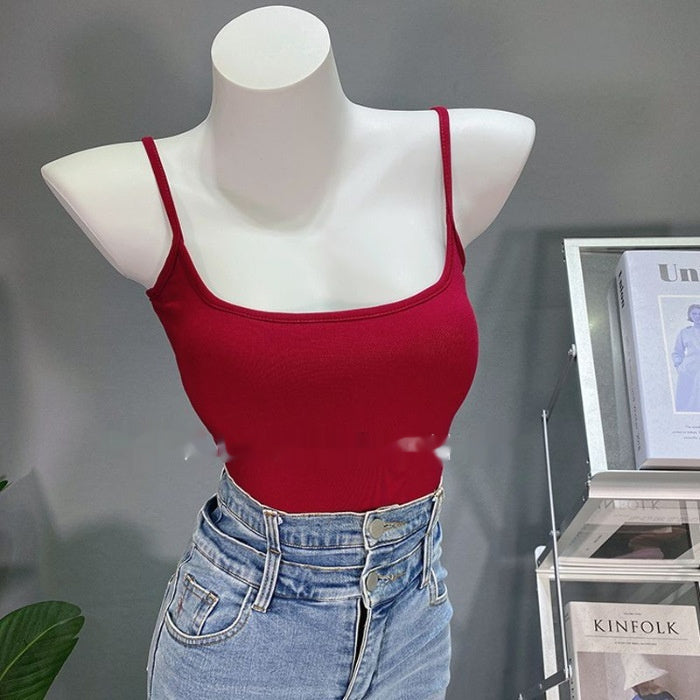 Stilfuld slank camisole til at bære under tøj eller alene