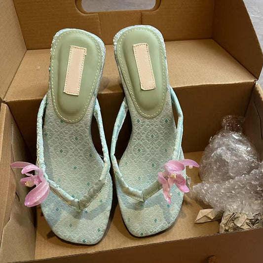 Fashion Personality Flower Flip-flops Female