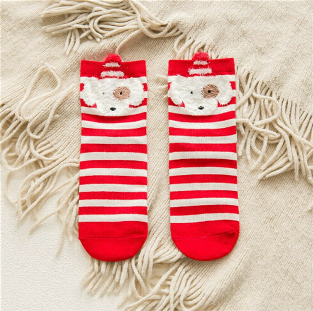 Colorful cotton red socks