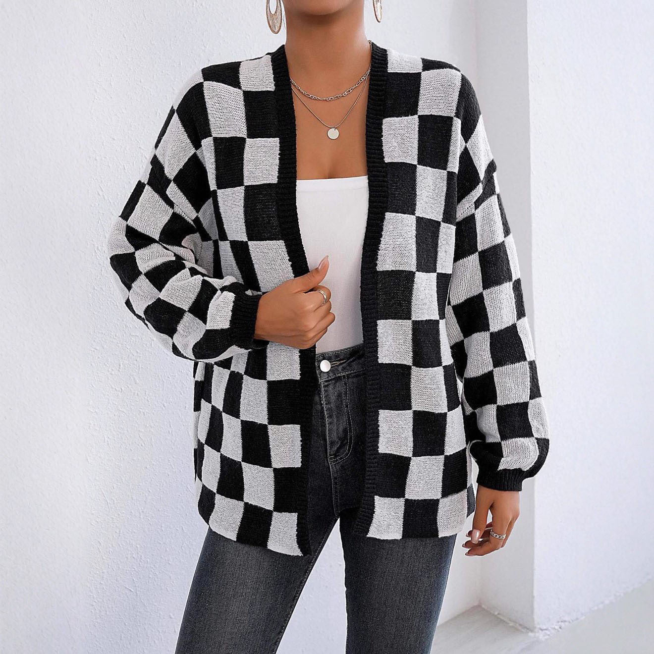 Womens Casual Loose Sweater Coat With A Checkerboard Pattern