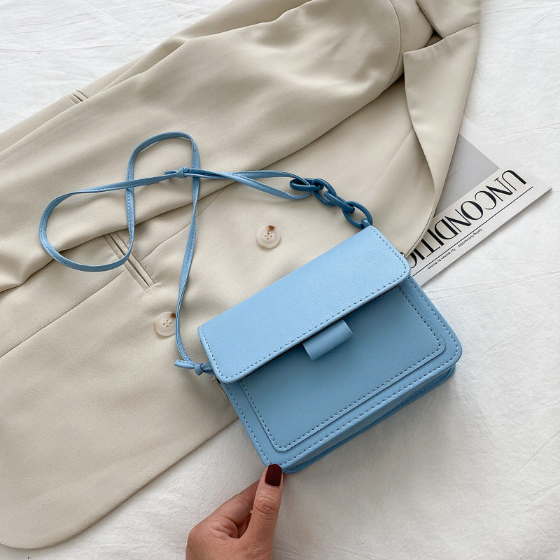 Versatile Chain With Small Square Bag Retro