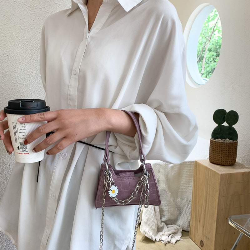 Small daisy chain shoulder bag