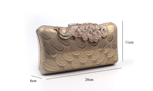 Diamantbesat påfuglelæder-clutch med magiske farver