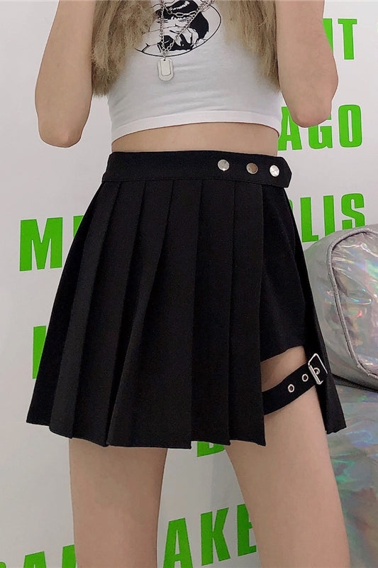Punk Style Dark Pleated Shorts Skirt Women's Large Size Irregular