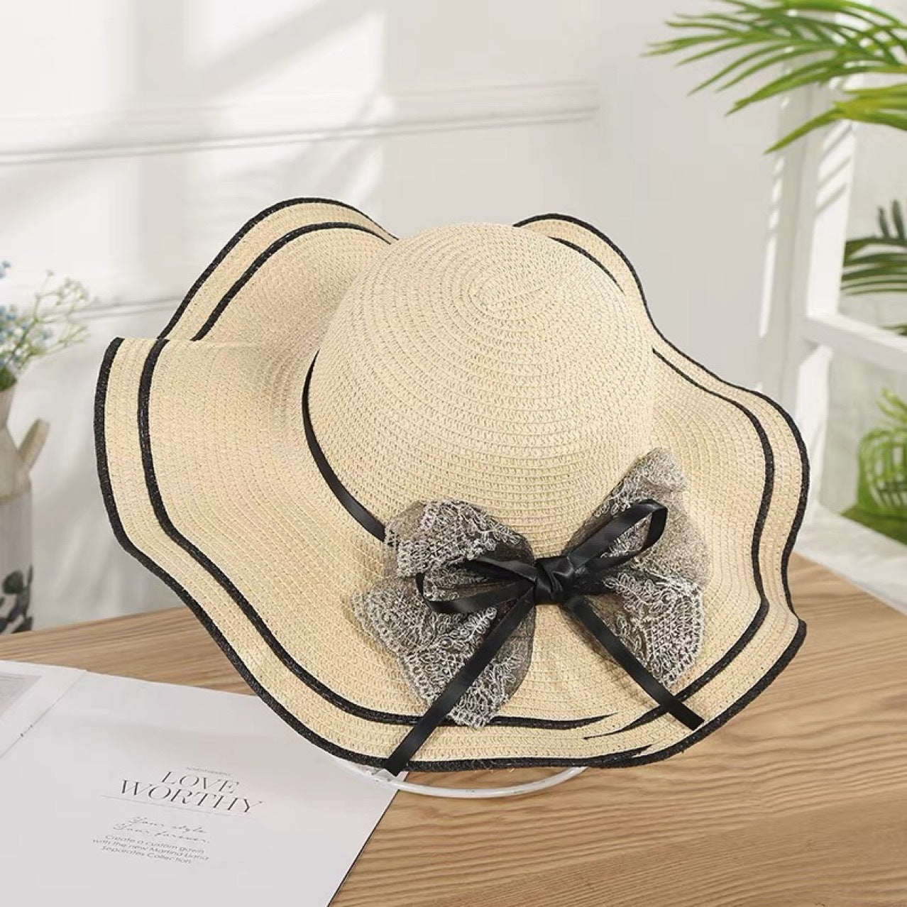 Women's Fashion Simple Wavy Sun Hat