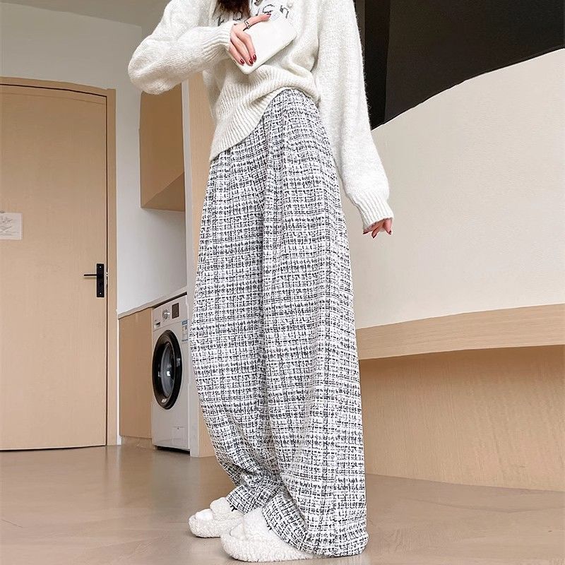 Womens Plaid Wide-leg Pants With A High Waist For A Slimming Look
