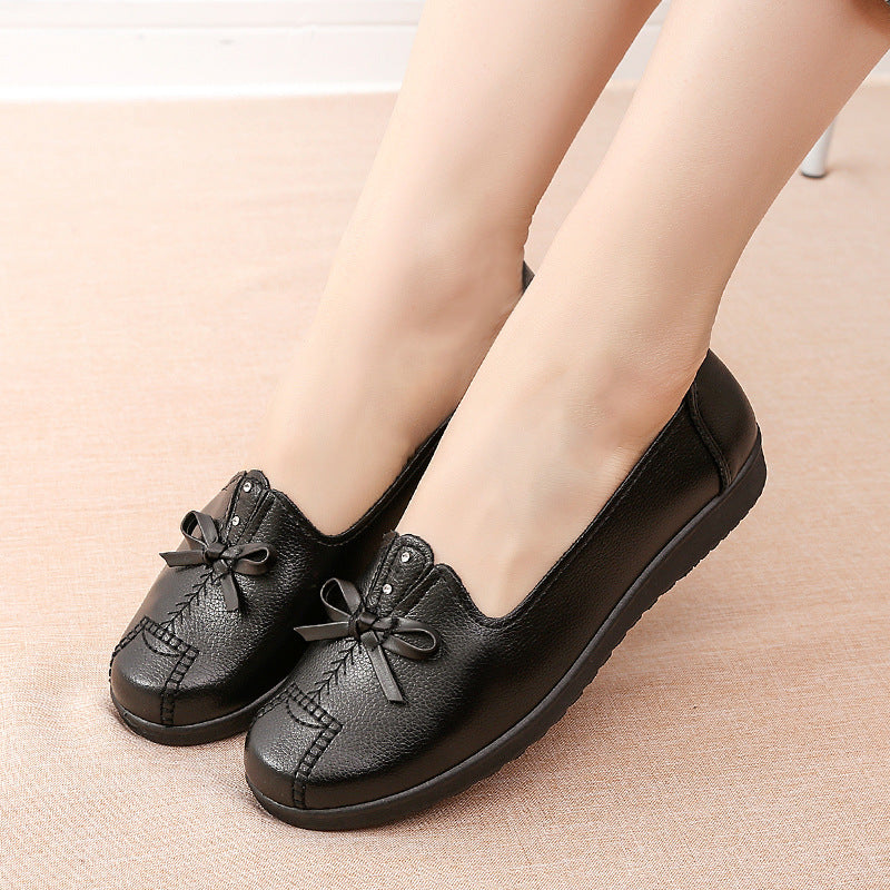 Women's Middle-aged And Elderly Women's Shoes With Flat Soles