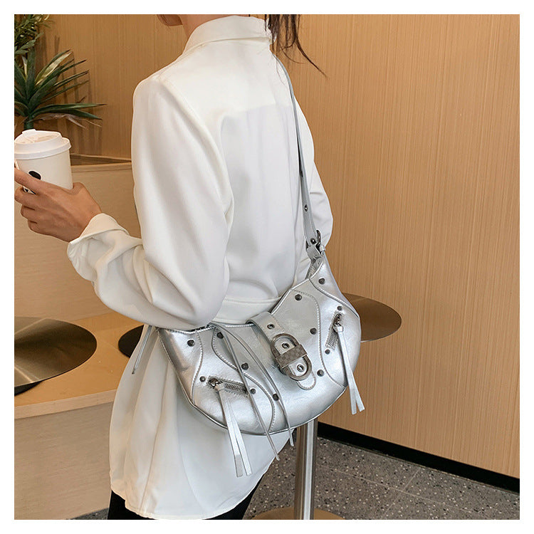 Dumpling Leisure Commute French Rivet Motorcycle Bag
