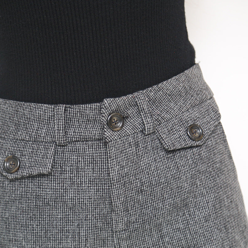 Ladies thick plaid suit casual woolen shorts