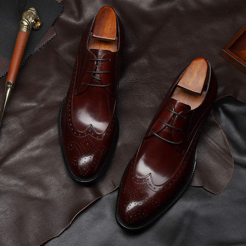 Casual Leather Shoes With Carved Lace-up Feet
