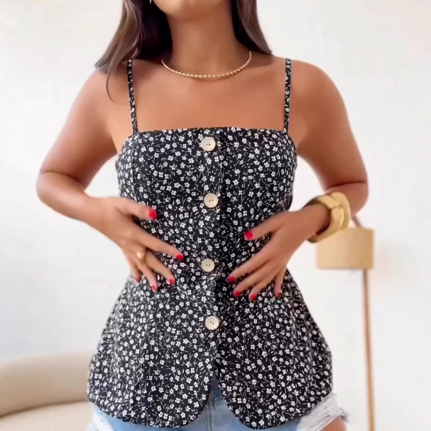 Stylish Vacation-ready Fitted Smocked-print Camisole