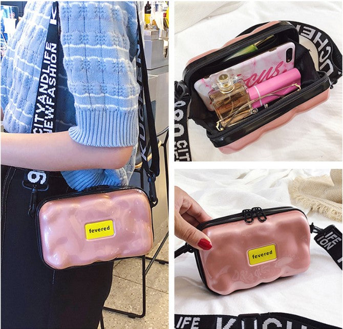 Small box bag with wide shoulder straps