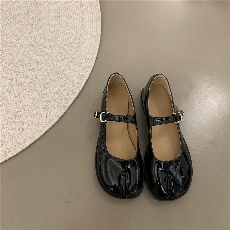 Retro Square Head Fake Split Toe Pumps Mary Jane