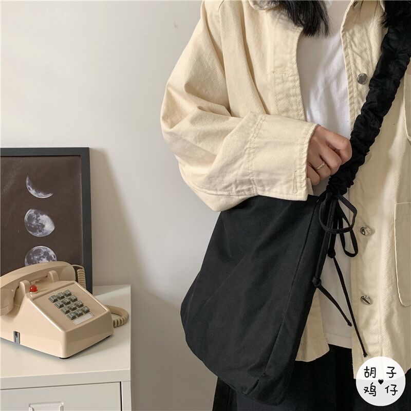 Small And Large Capacity Women's New Shoulder Bag